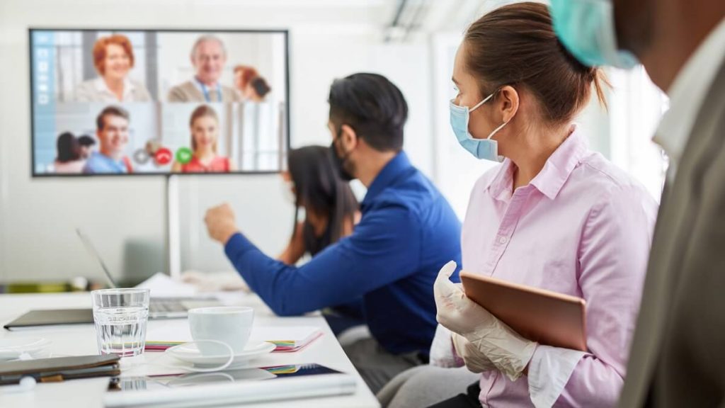 Afinal, o que é um ambiente de trabalho híbrido?