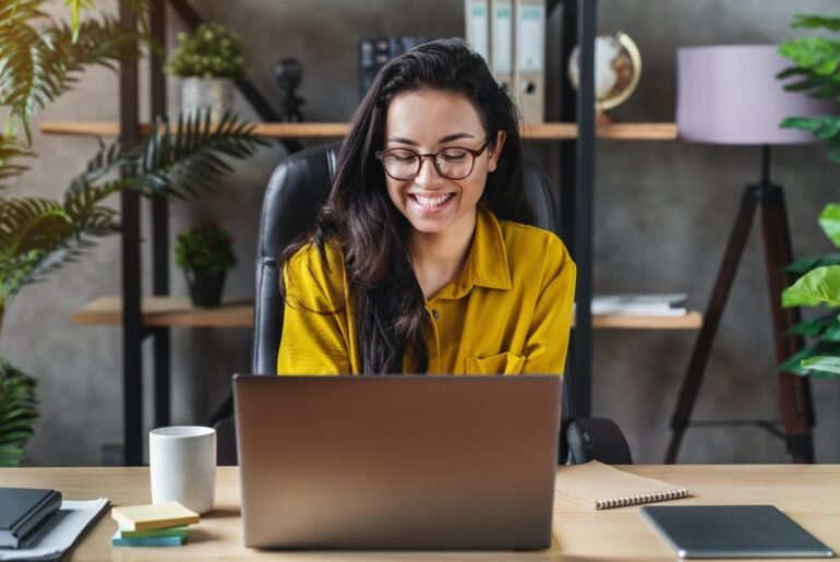 Modelo híbrido de trabalho: O que é e cuidados especiais