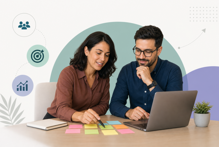 PDI plano de desenvolvimento individual com liderança e colaborador revisando metas de desenvolvimento